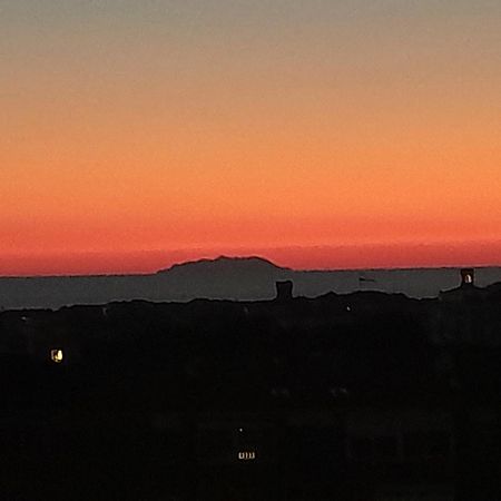 L' Essenziale Apartment Livorno Bagian luar foto