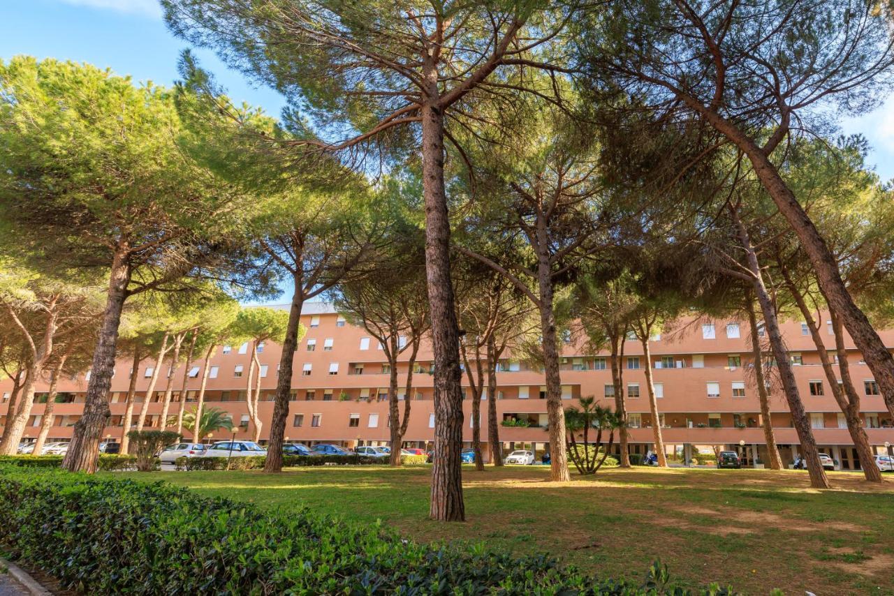 L' Essenziale Apartment Livorno Bagian luar foto