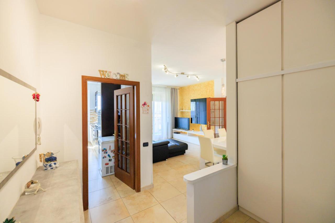 L' Essenziale Apartment Livorno Bagian luar foto
