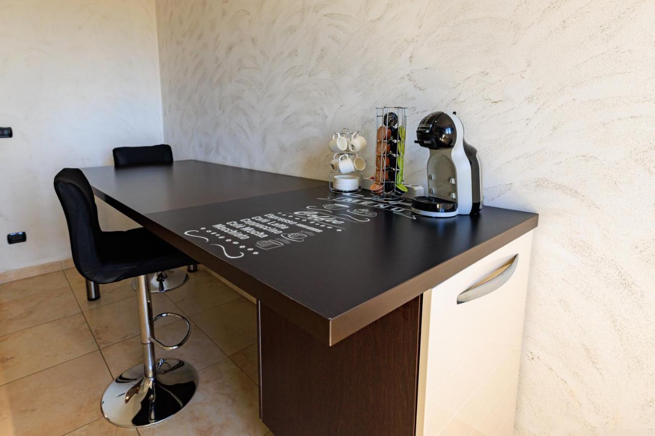 L' Essenziale Apartment Livorno Bagian luar foto