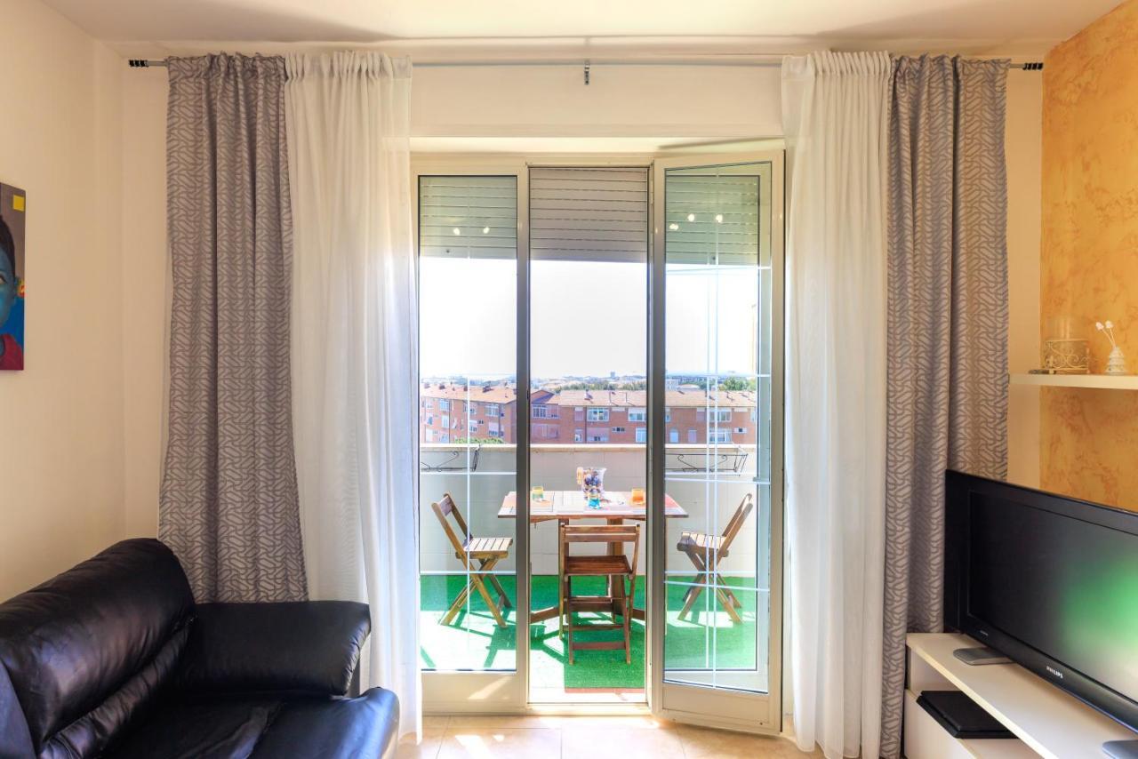 L' Essenziale Apartment Livorno Bagian luar foto