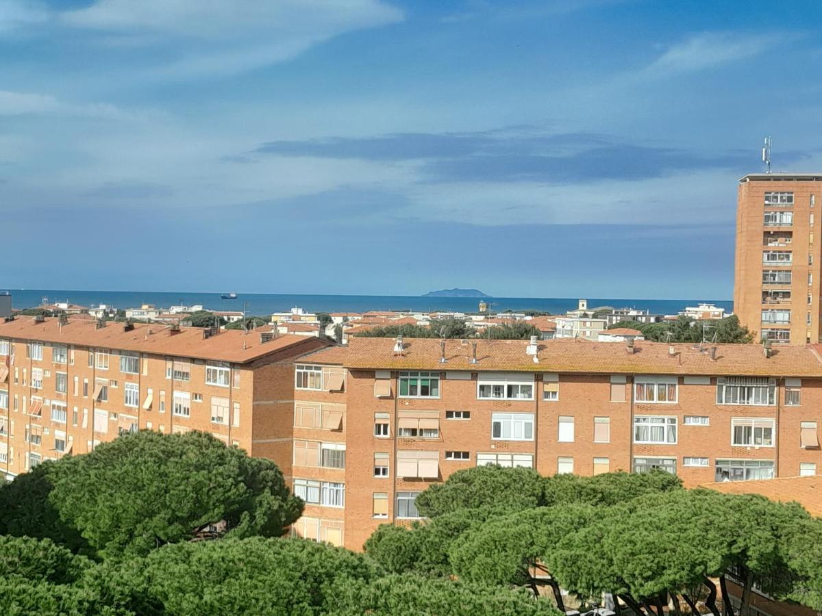 L' Essenziale Apartment Livorno Bagian luar foto