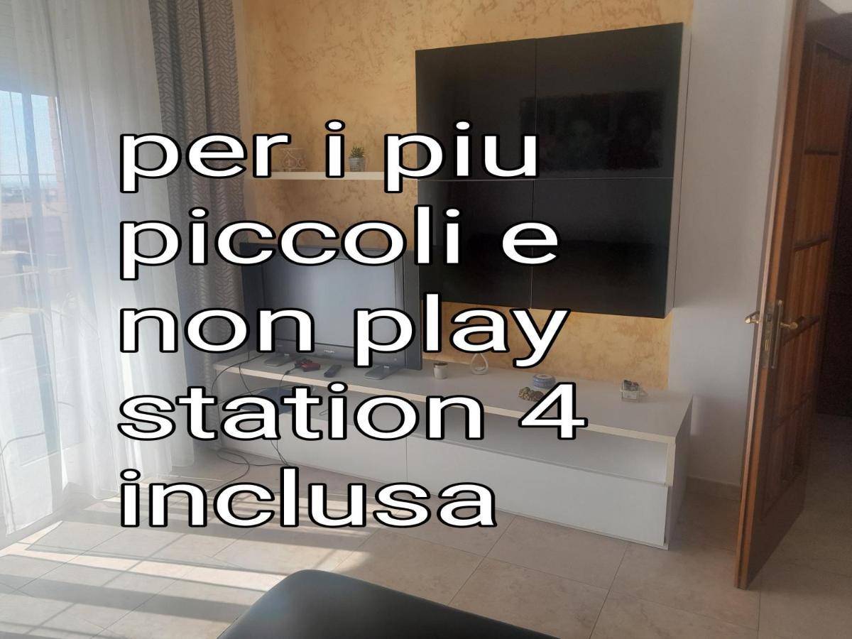 L' Essenziale Apartment Livorno Bagian luar foto
